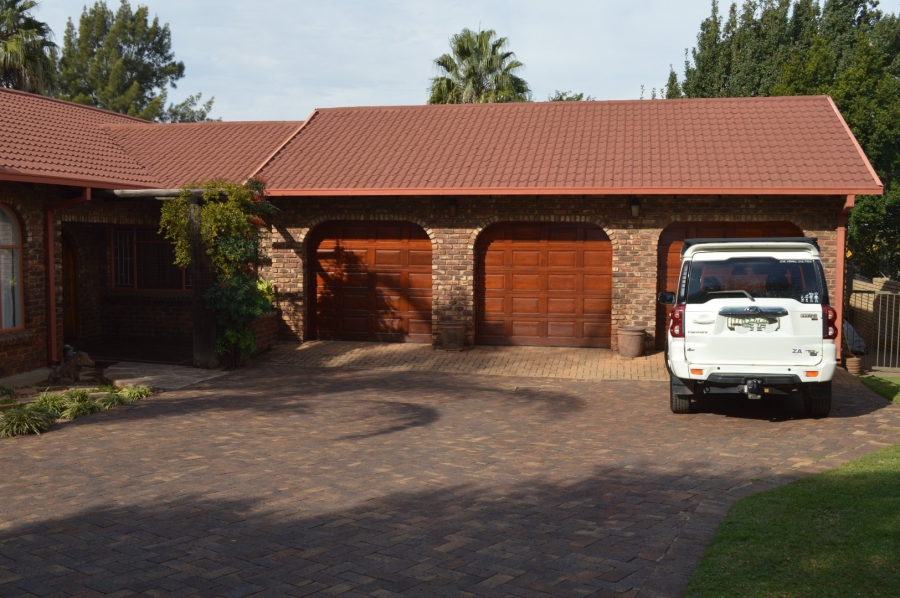 3 Bedroom Property for Sale in Doringkruin North West